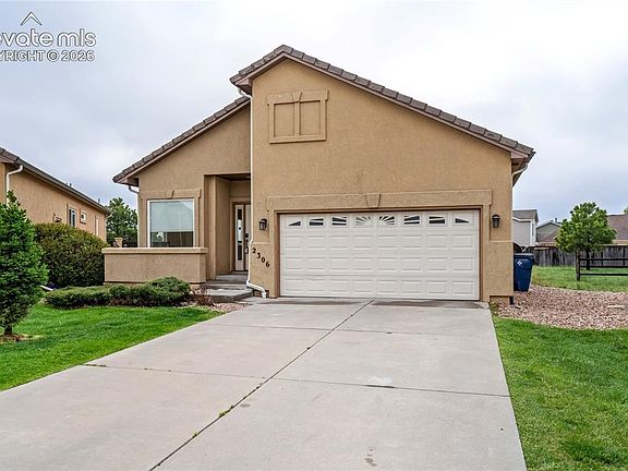 2nd image of 2306 Creek Valley Cir