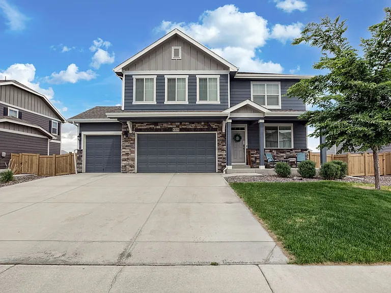 6818 Gateway Crossing St — Photo 1