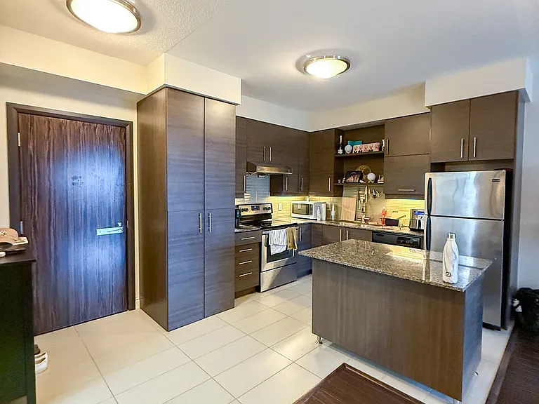 325 S Park Rd #1009 — Photo 5