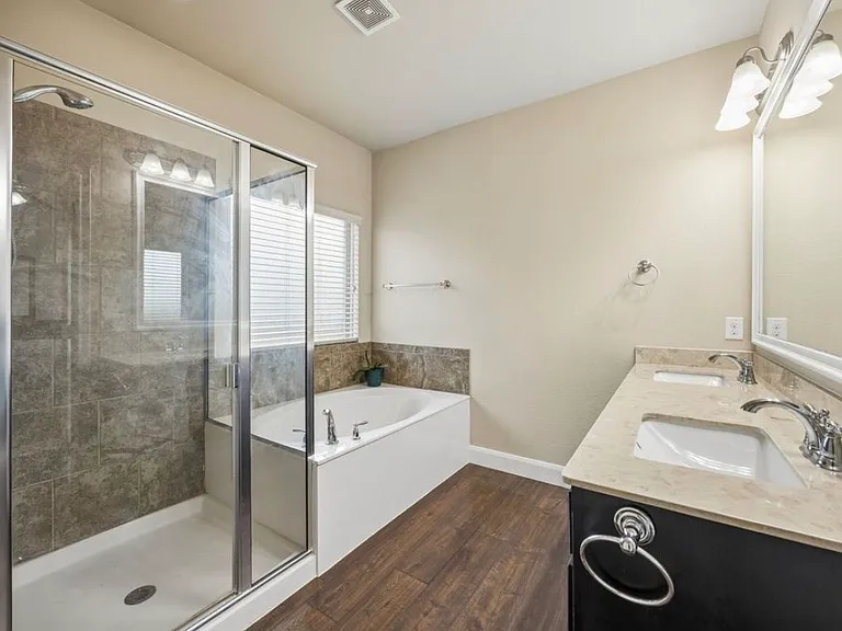 337 Delgany Trl — Photo 10