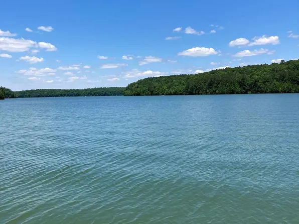 72 Hickory Ln SW, Russellville, AL 35653