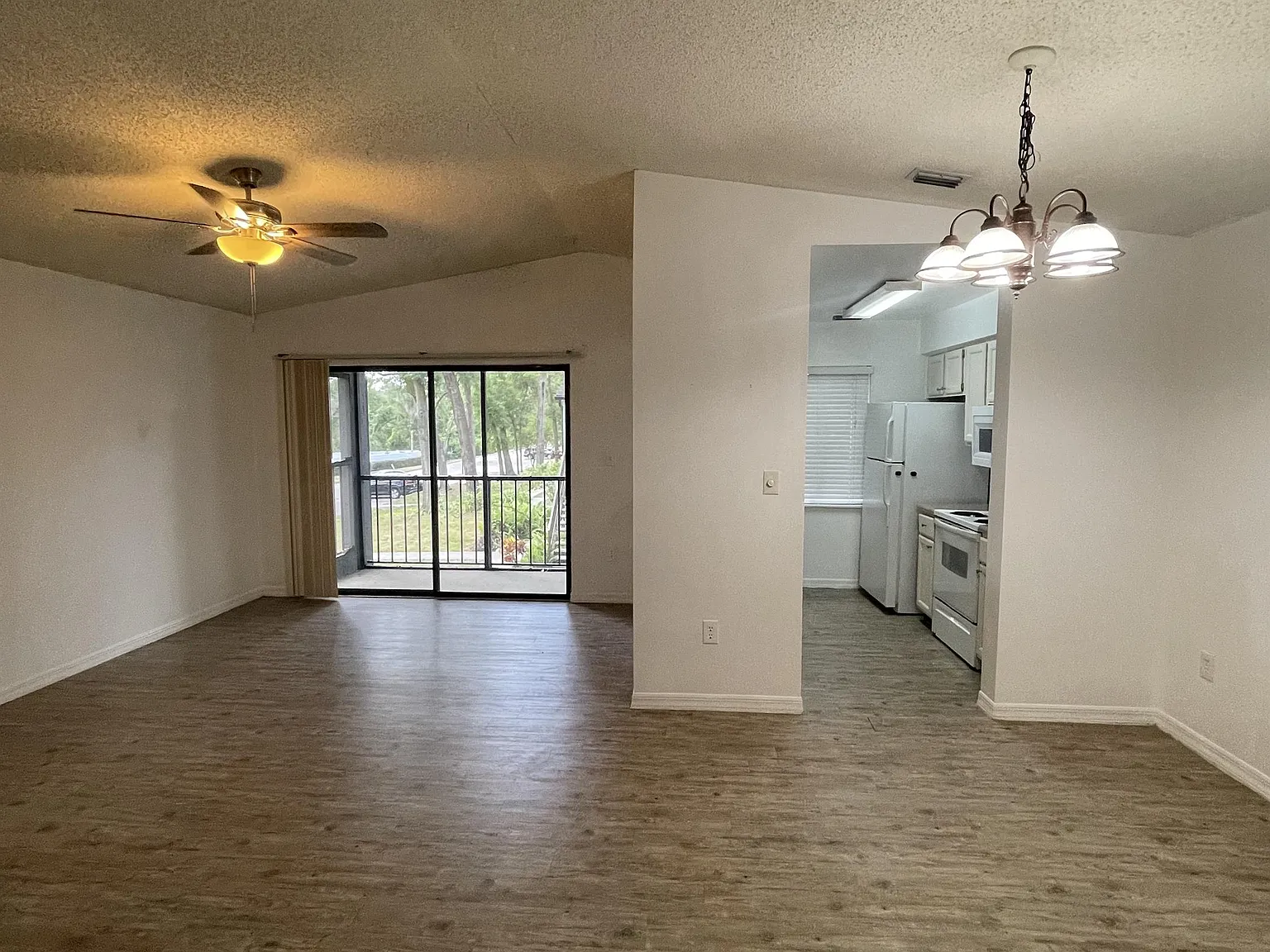 202 Riverbend Dr #201 - 1 — Photo 4