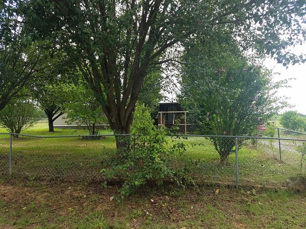 605 Bahamas Dr
