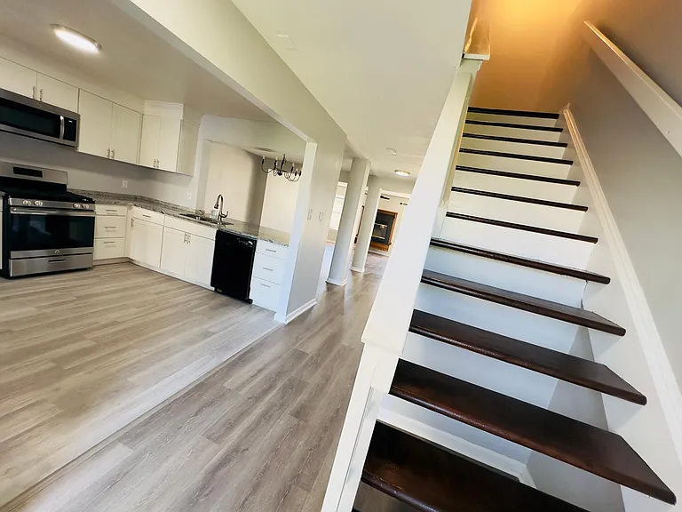 1607 Slidell Ln — Photo 15