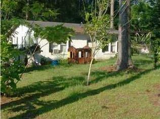 114 Crawfish Cabin St, Wewahitchka, FL 32465