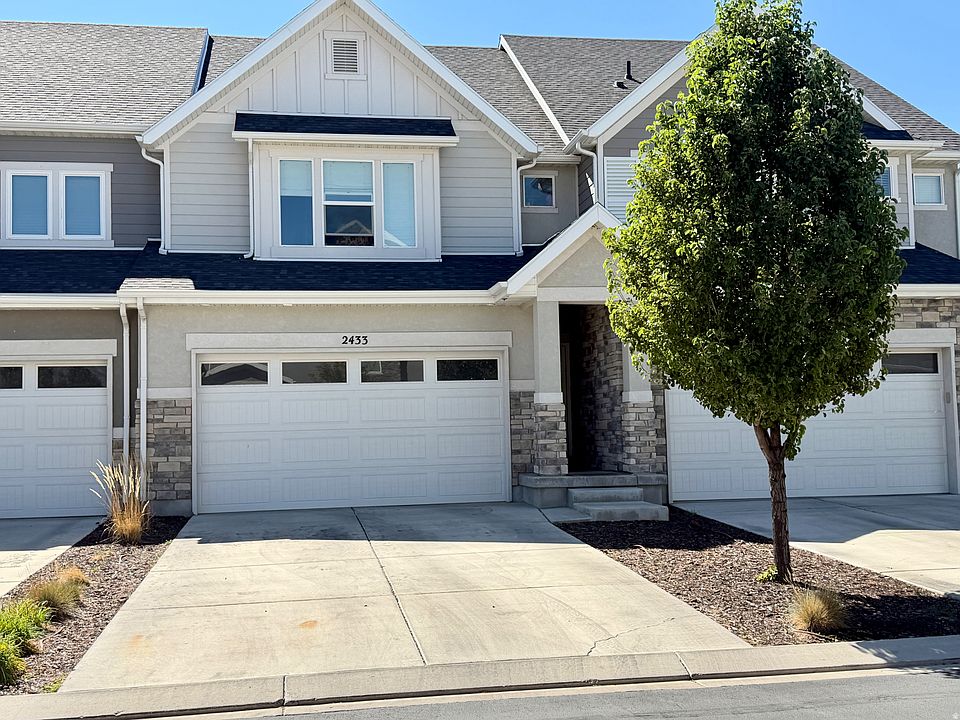 1st image of 2433 W Wysteria Dr