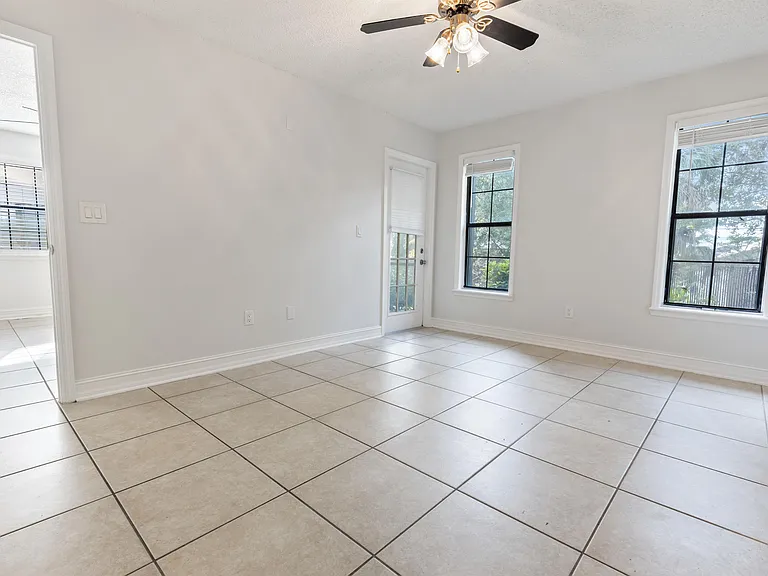 5236 Treetops Dr #L-104 — Photo 12