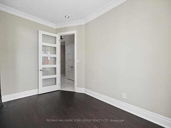 4th image of 19 Lampkin St