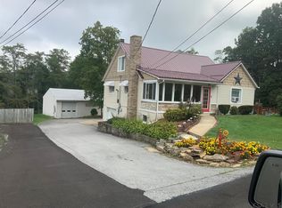 132 Foust Dr, Johnstown, PA 15904