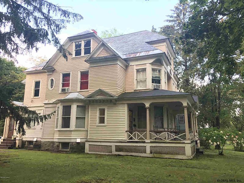 4th image of 190 Ridge Street