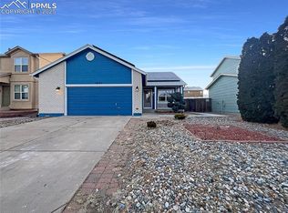 1831 Pinyon Jay Dr, Colorado Springs, CO 80951