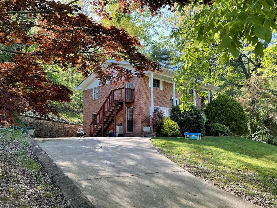 1st image of 2765 Tanglewood Dr