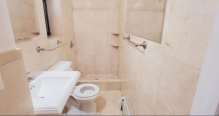 Rented by Brighton Management | media 9