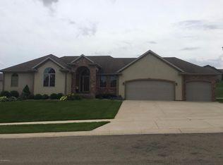 2364 Timberwood Ln SW, Rochester, MN 55902