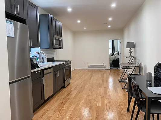 Rented by Urban Real Estate Property Group Inc | media 4