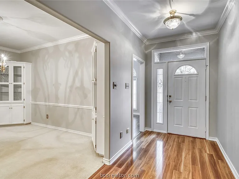602 Clovis Ct — Photo 6