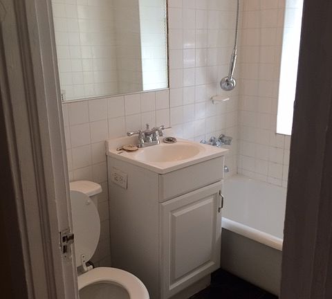 4th image of 2324 N Lincoln Park W APT 1C