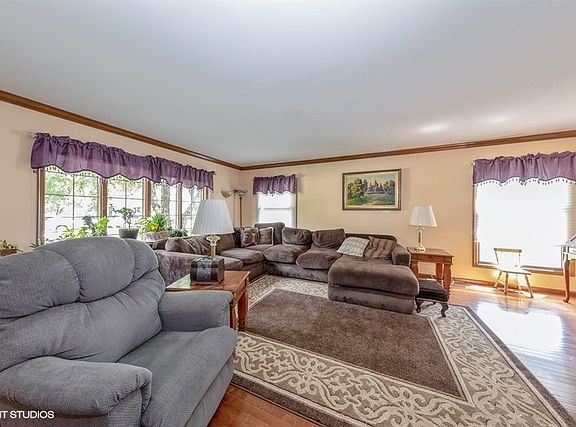3rd image of 3380 Yorkshire Ct