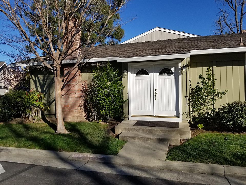 1st image of 537 Pine Wood Ln