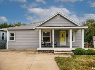 1107 Mechanic St, Pekin, IL