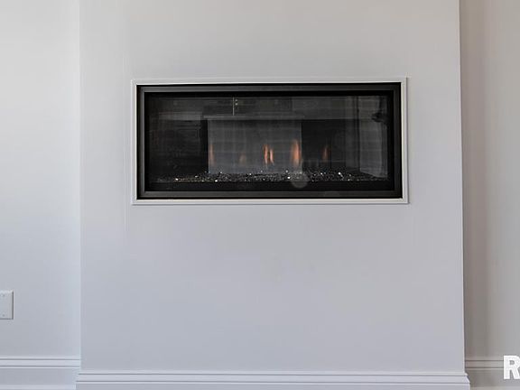 4th image of 6951 Grove Crossing Ct