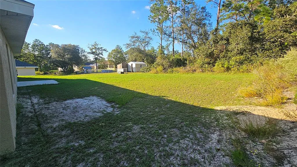 3 bed, 2.0 bath, 1321 sqft, $1,850 — Photo 3