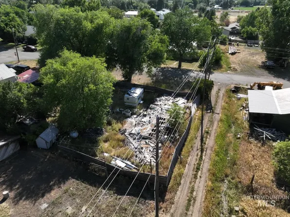 215 N Fairfield St, Council, ID 83612