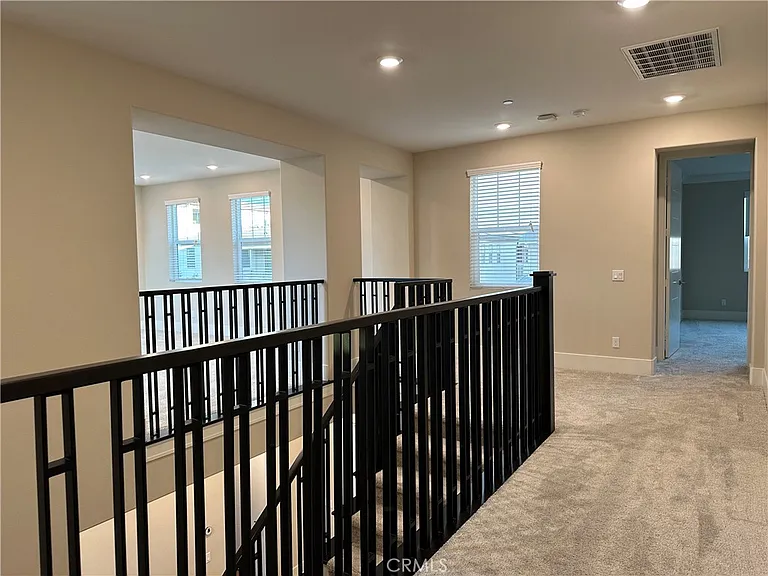 58 Ray — Photo 22