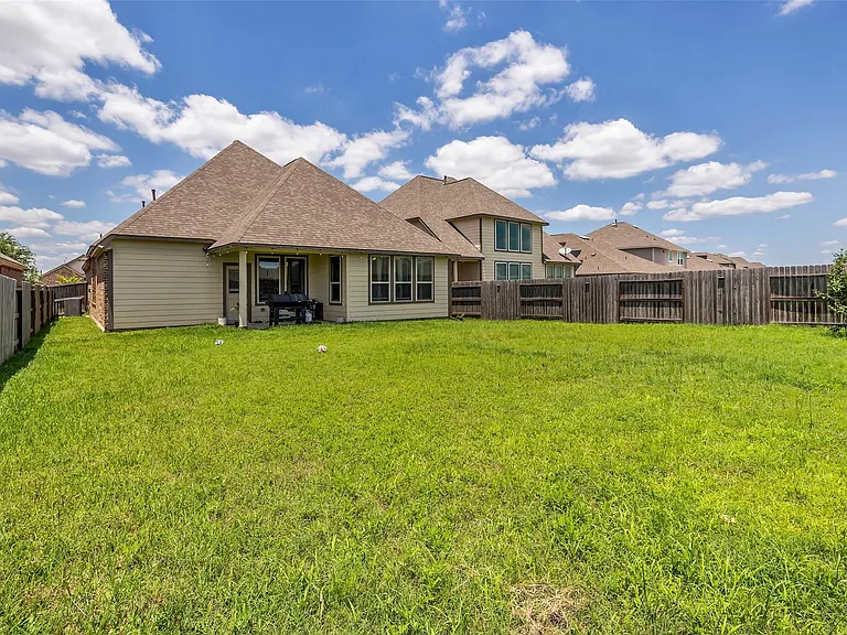 17330 Hartford Field Ln — Photo 26