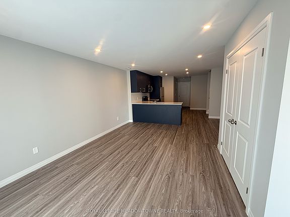3rd image of 130 Otterbein Rd #78