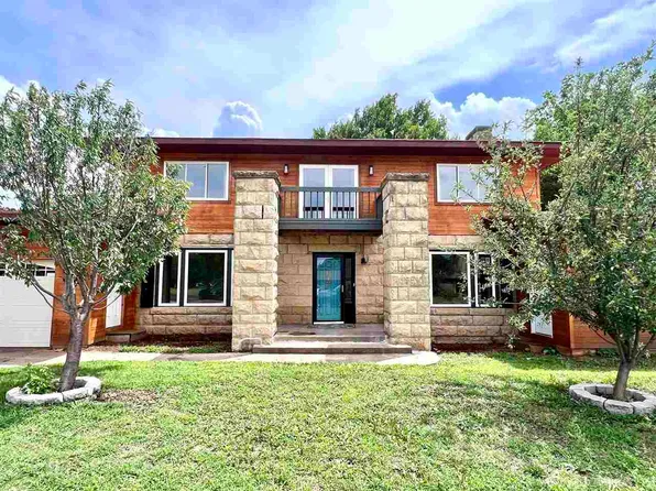 609 W 9th St, Newkirk, OK 74647