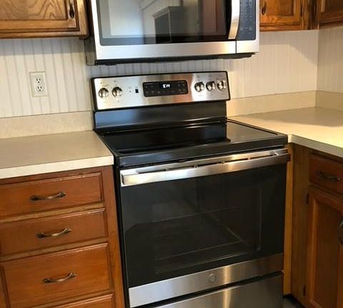 2nd image of 518 NE 6th St #B