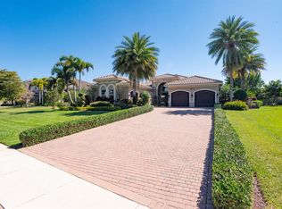 7803 Maywood Crest Dr, Palm Beach Gardens, FL 33412