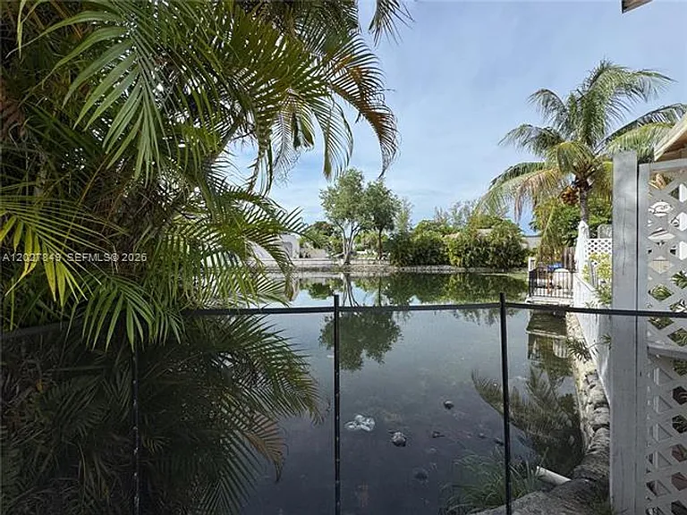 7420 Big Cypress Dr #Townhouse 7420 — Photo 18