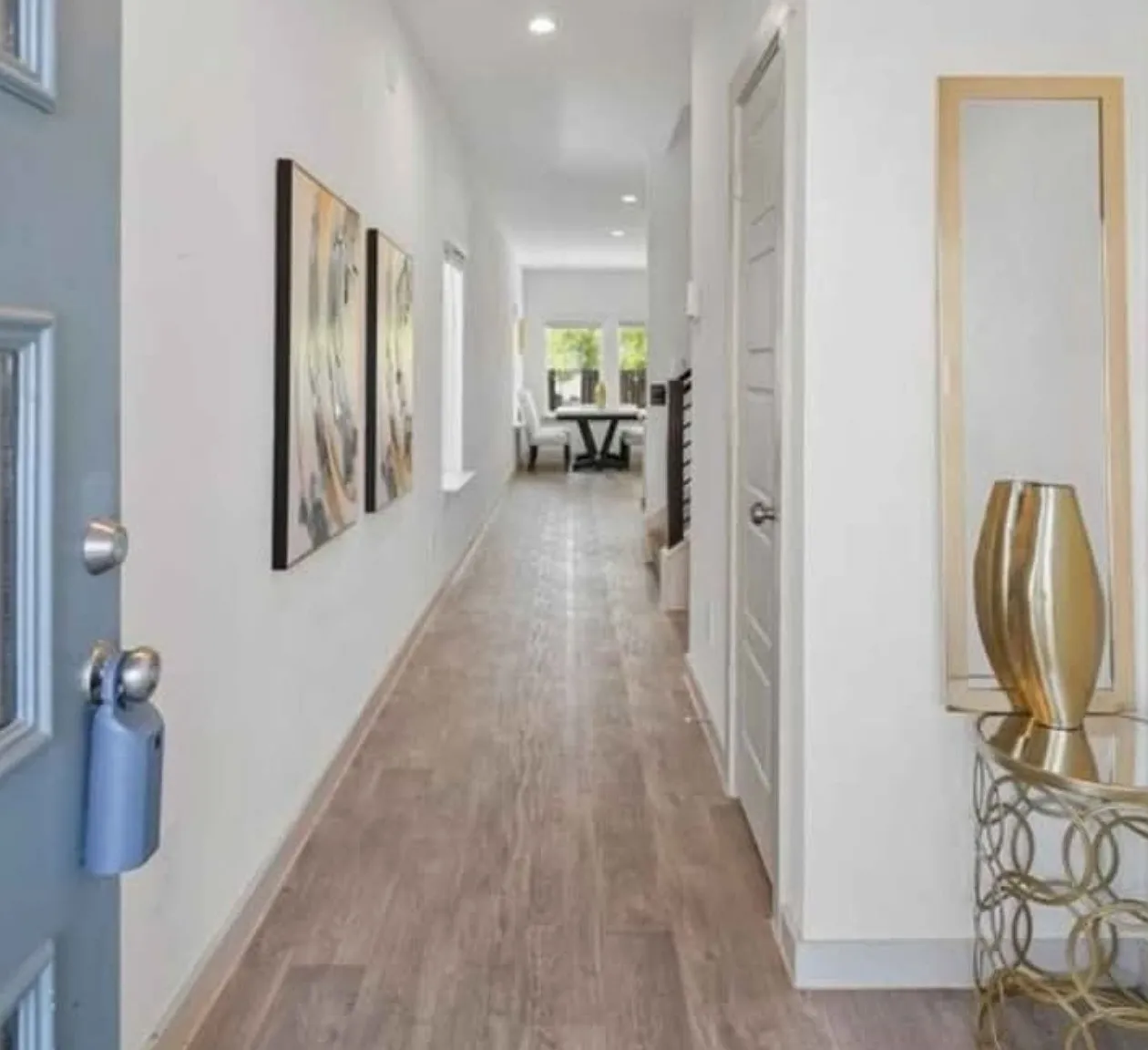 4 bed, 2.5 bath, 2505 sqft, $2,695 — Photo 3