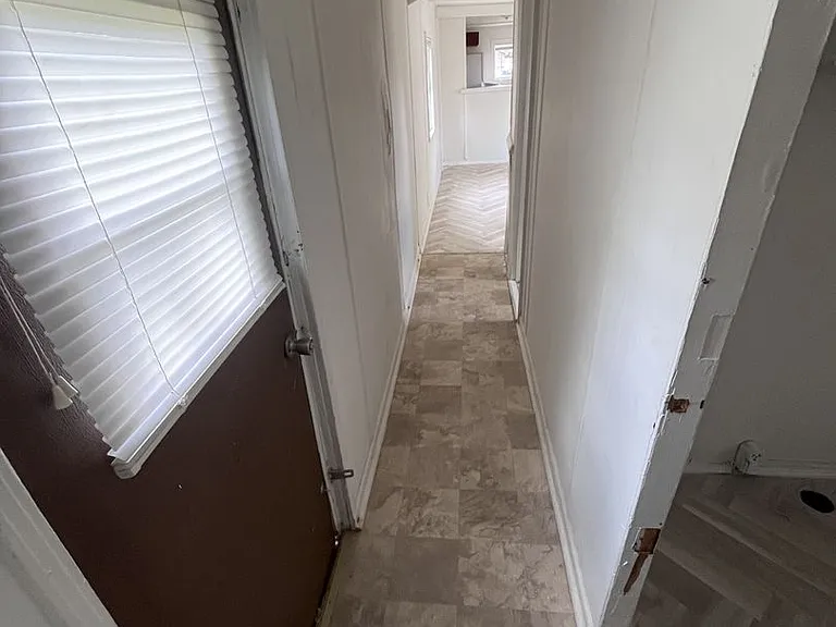 501 S Hickory St — Photo 6