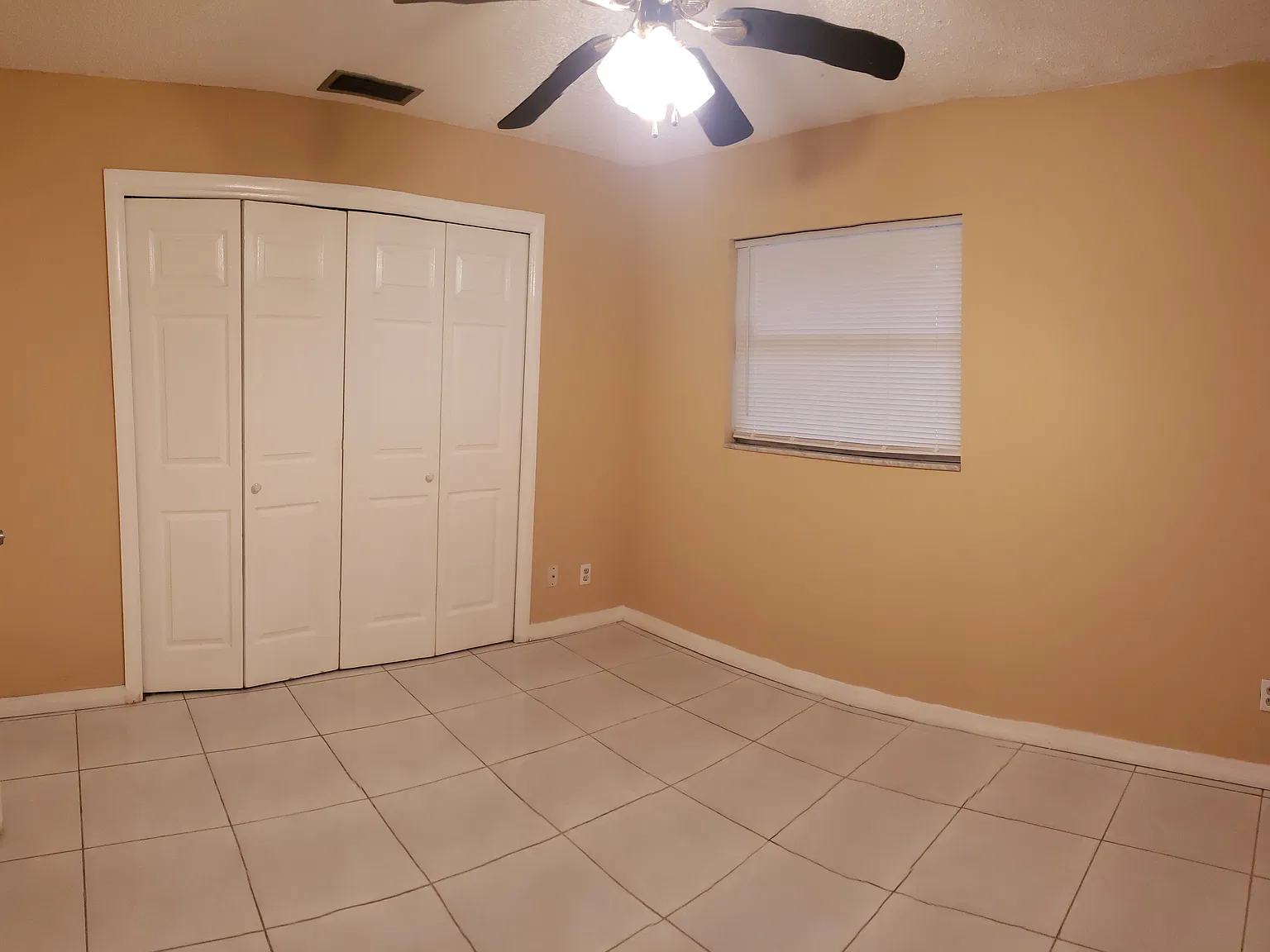 3 bed, 1500 sqft, $2,210 — Photo 4