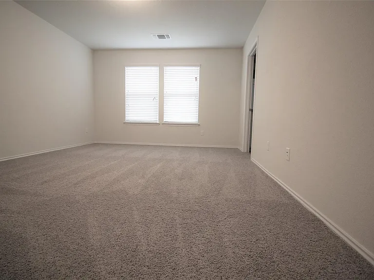 2601 Chandler Creek Blvd #16 — Photo 11
