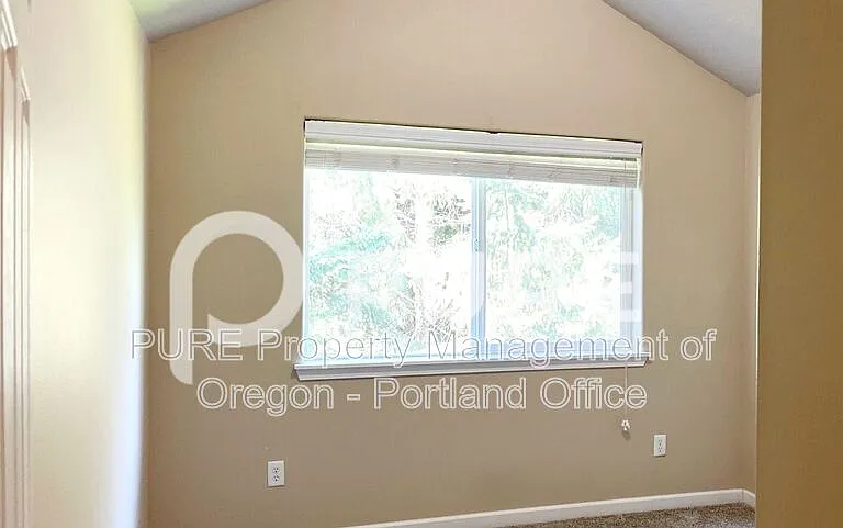 2806 Raymond St — Photo 16