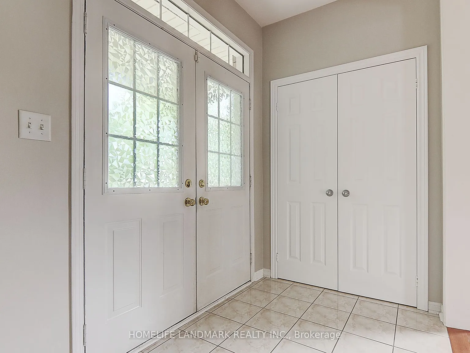 4 bed, $4,000 — Photo 4