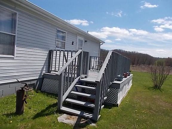 3rd image of 203 Carlos Dr