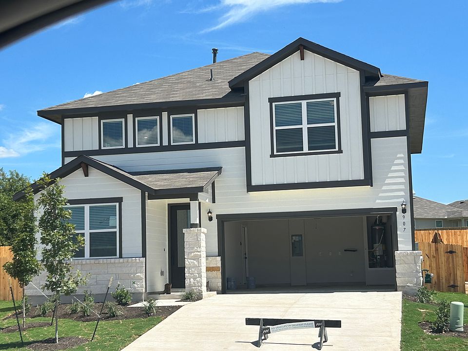 Full house Exterior view