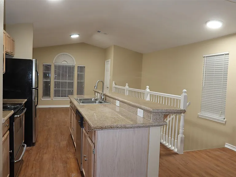 6804 N Capital Of Texas Hwy #101 — Photo 3