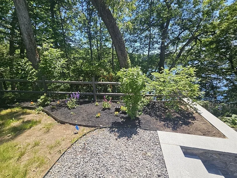 1115 Old Connecticut Path — Photo 32