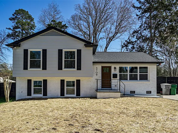 3709 Bankston Pl, Charlotte, NC 28215