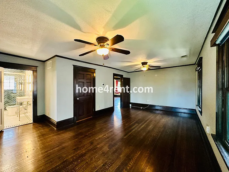641 W 39th Ter — Photo 31
