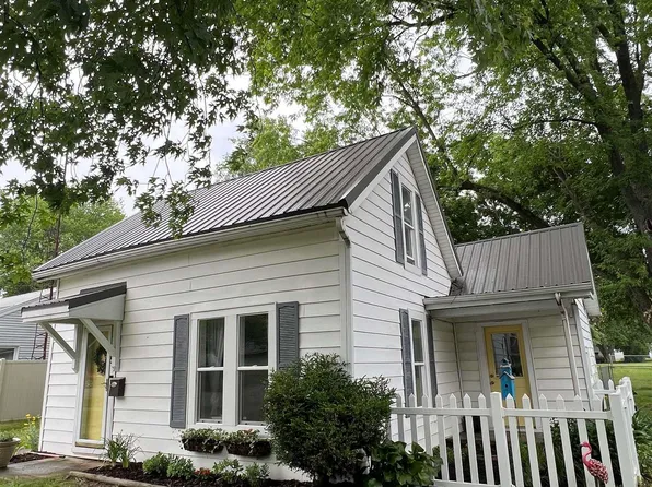 715 N Mill St, North Manchester, IN 46962