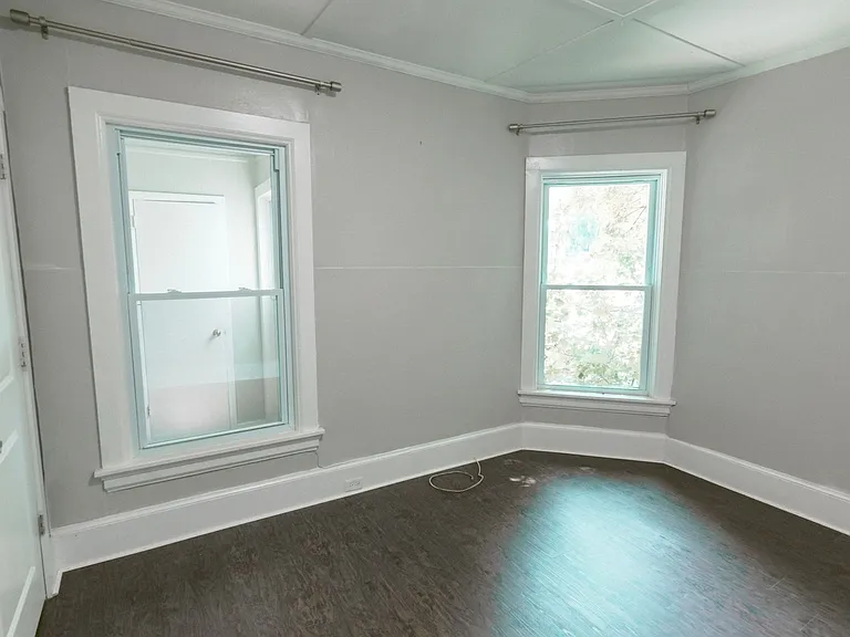 1002 N Aurora St — Photo 151