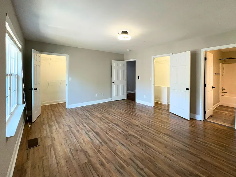 1126 Maple Tree Ln — Photo 17