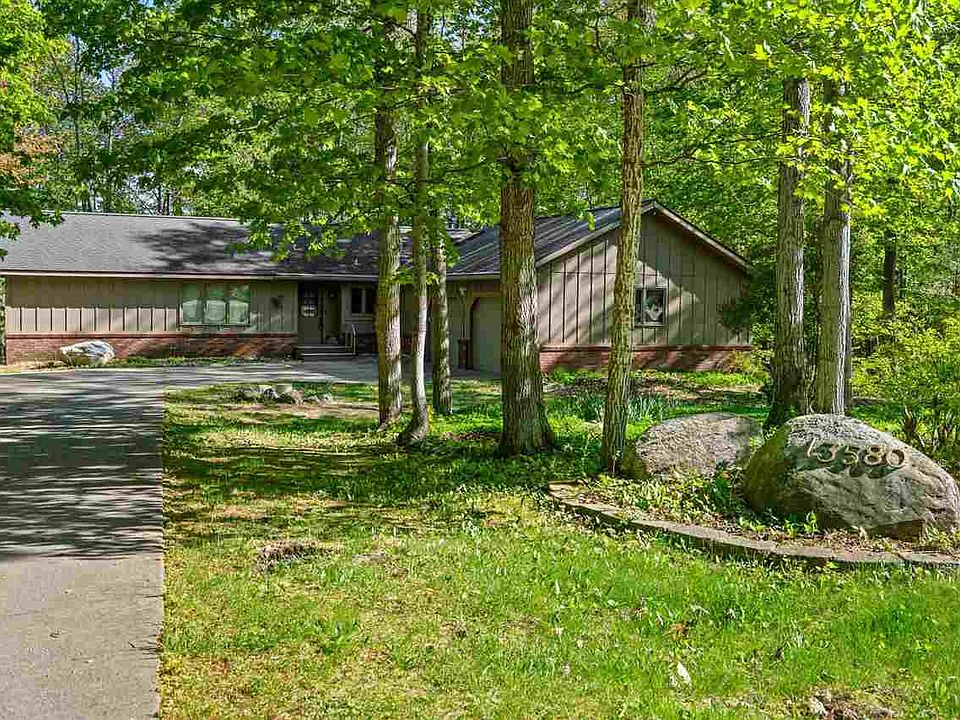 1st image of 13580 Forest Dr